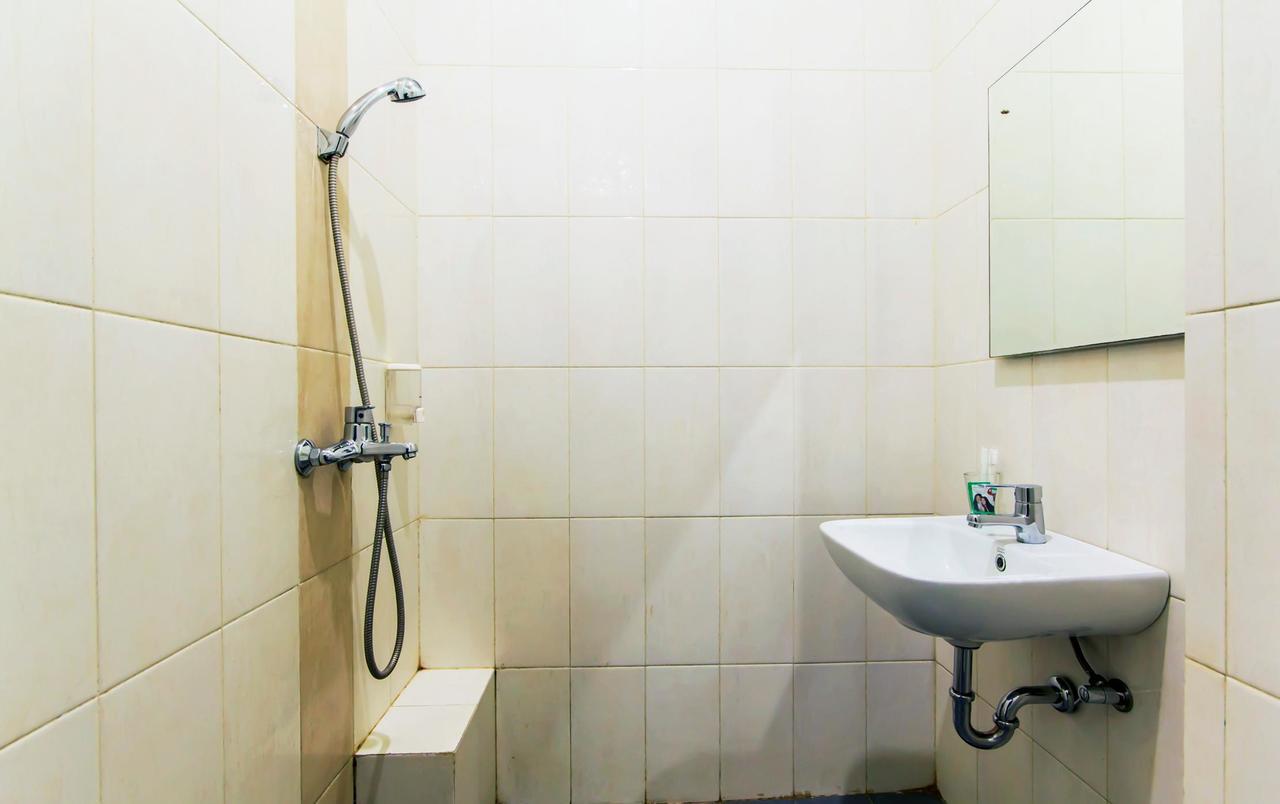 Guest Room Near Pasteur Бандунг Экстерьер фото
